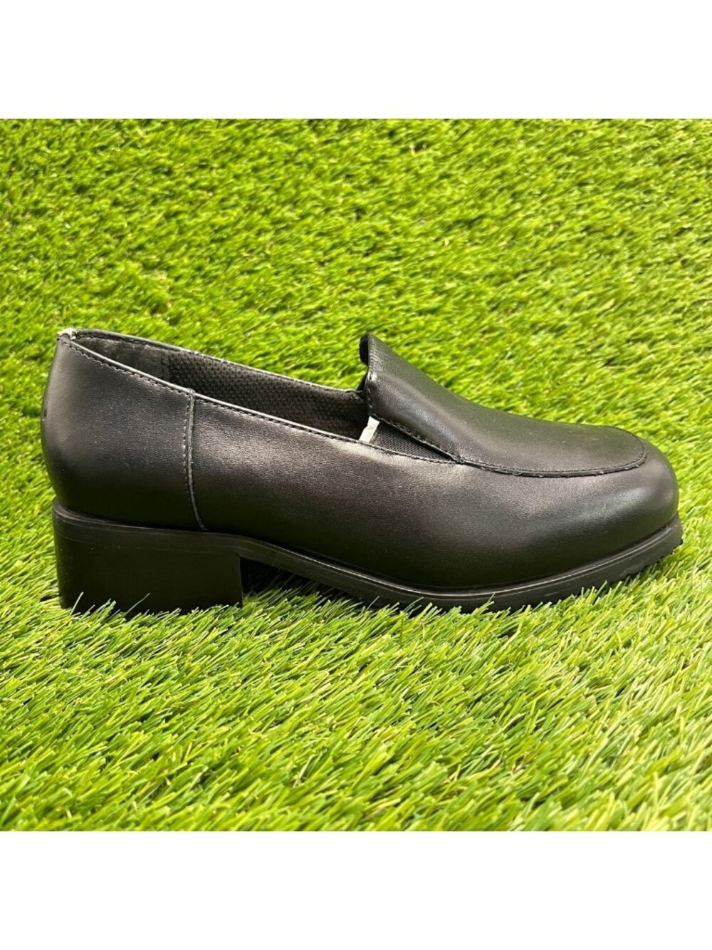 SlipGrips Womens Size 6.5D Black Leather Slip-Resistant Slip-On Dress Shoes